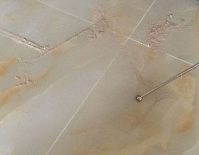 安丘瓷砖空鼓维修公司分享粘合剂选择不当在瓷砖铺贴过程中可能导致以下问题
